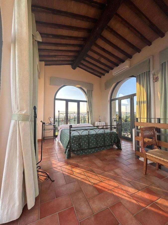 "Villa Bizzi" Monte Castelli Luaran gambar