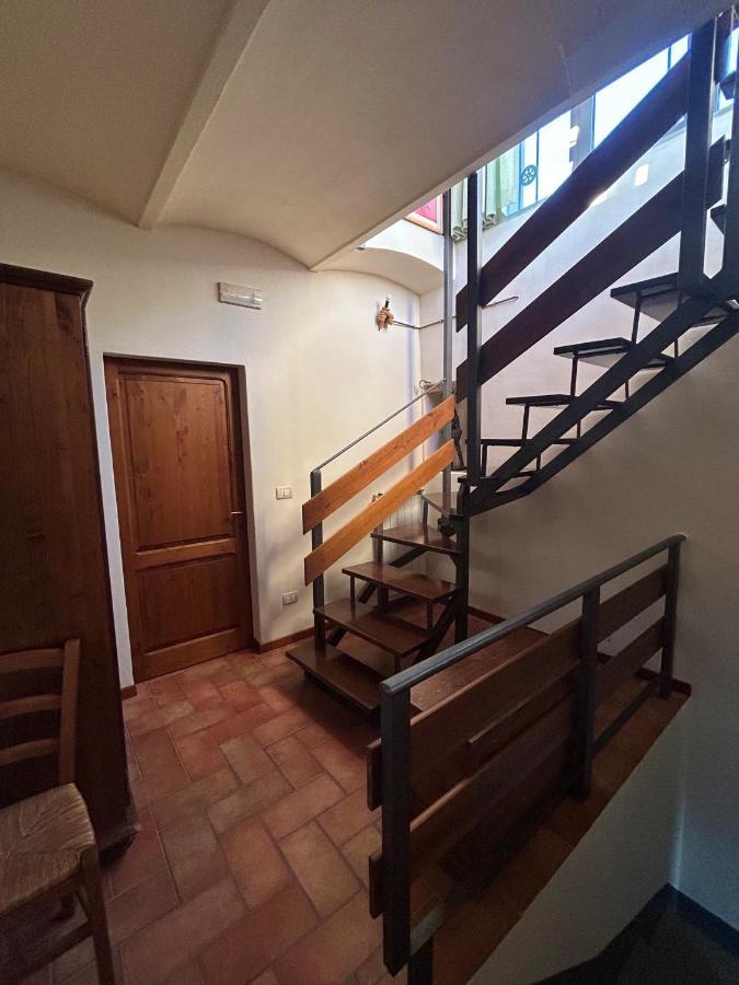 "Villa Bizzi" Monte Castelli Luaran gambar