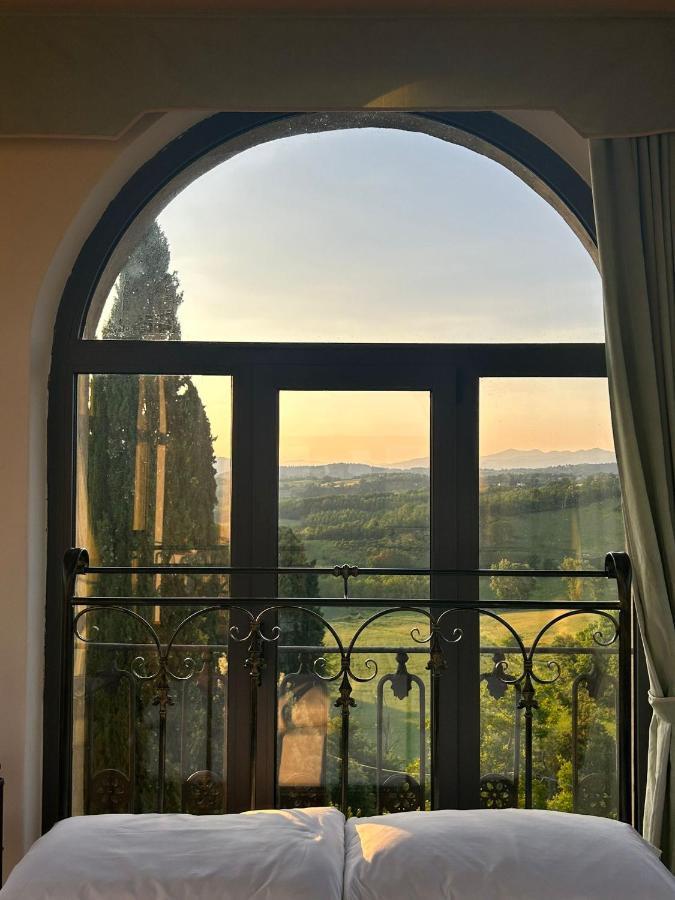"Villa Bizzi" Monte Castelli Luaran gambar