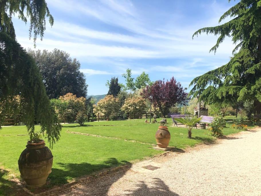 "Villa Bizzi" Monte Castelli Luaran gambar