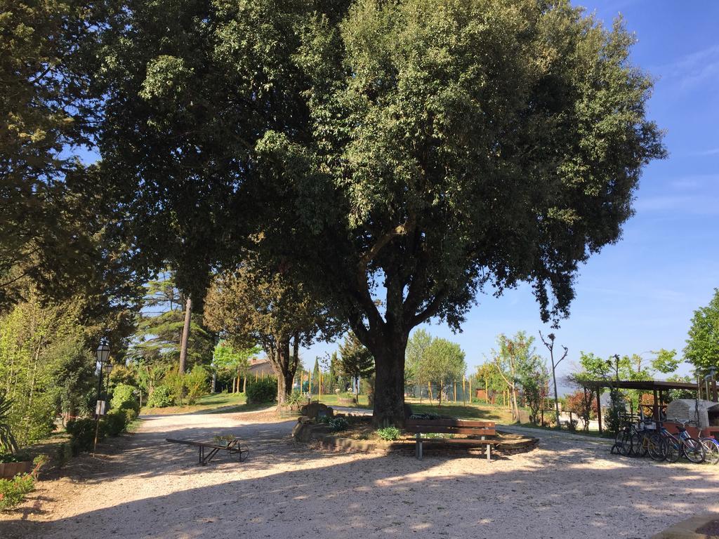 "Villa Bizzi" Monte Castelli Luaran gambar
