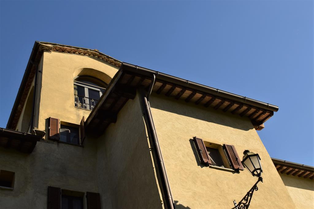 "Villa Bizzi" Monte Castelli Luaran gambar