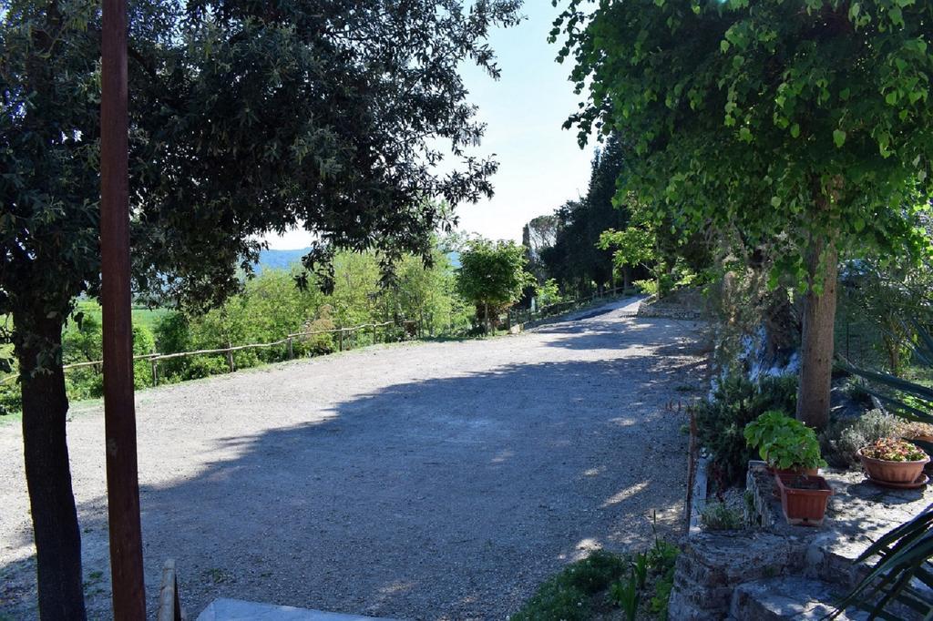 "Villa Bizzi" Monte Castelli Luaran gambar