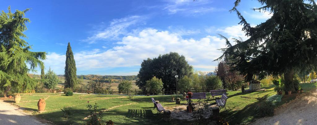 "Villa Bizzi" Monte Castelli Luaran gambar